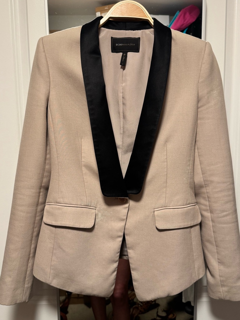 BCBGMaxAzria Cream Beige Blazer with Black Satin Lapel